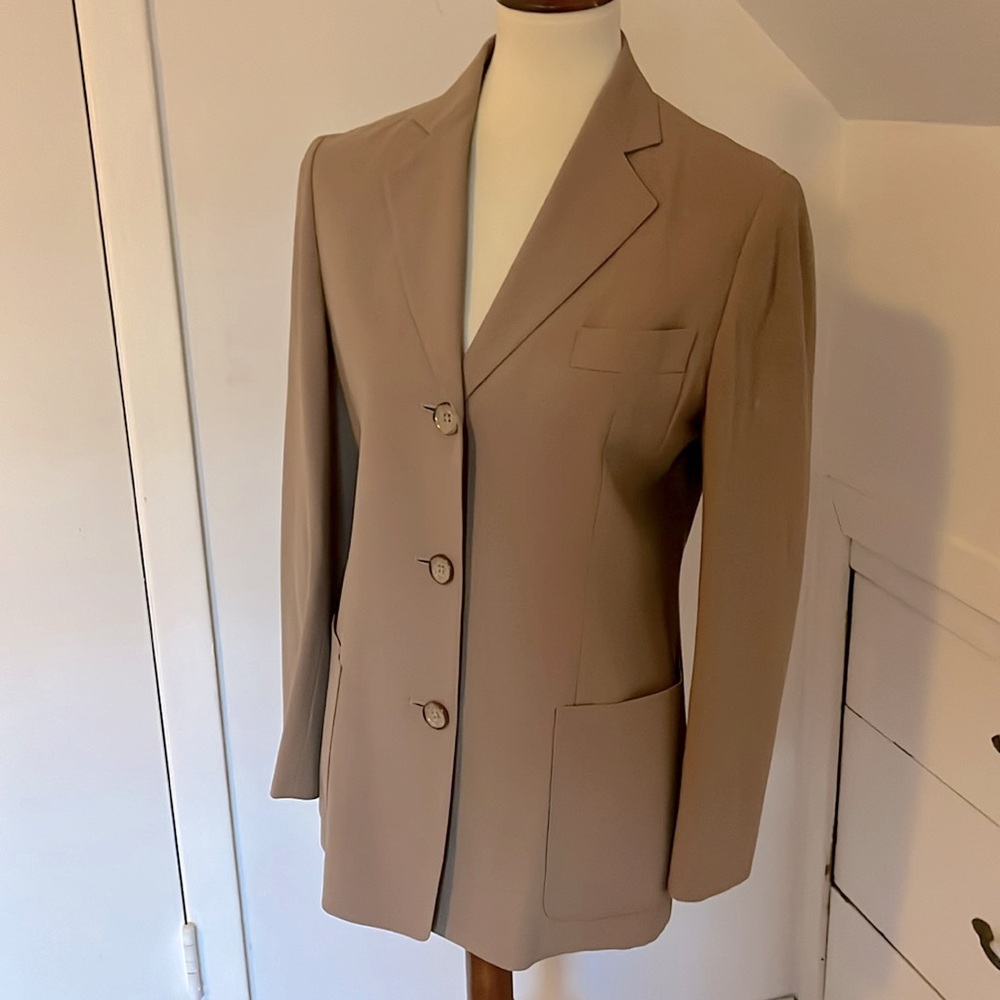 New 🐫🐪Beautiful camel jacket